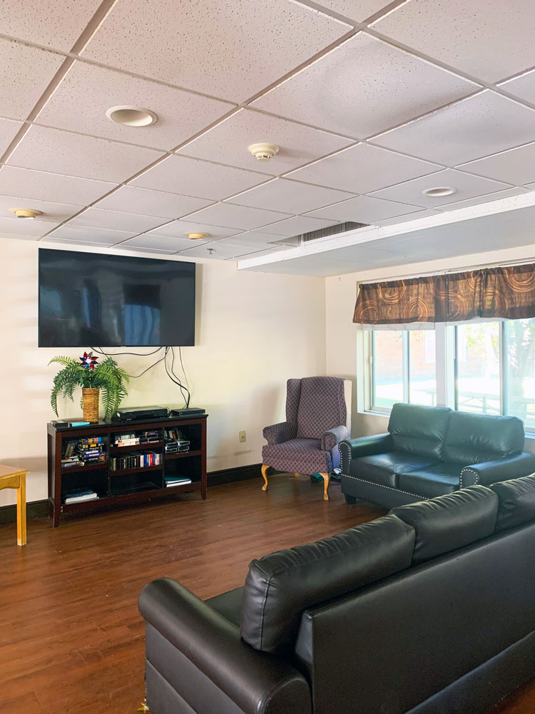 A photo of our lounge area amenity at our skilled nursing facility in Minnesota.
