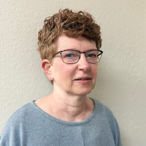 Mary Benjamin headshot